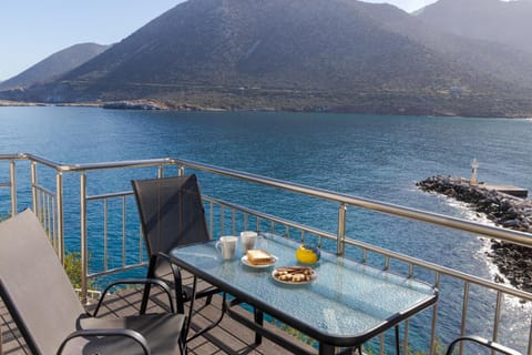 View (from property/room), Balcony/Terrace, Sea view