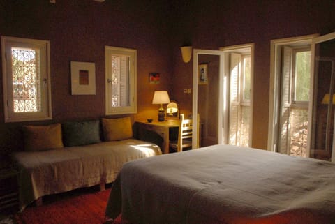 Bed, Photo of the whole room, Bedroom, Garden view