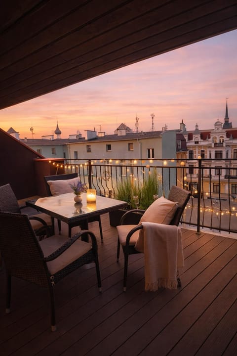 View (from property/room), Balcony/Terrace