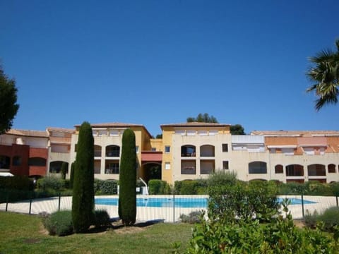 Property building, Pool view, Swimming pool