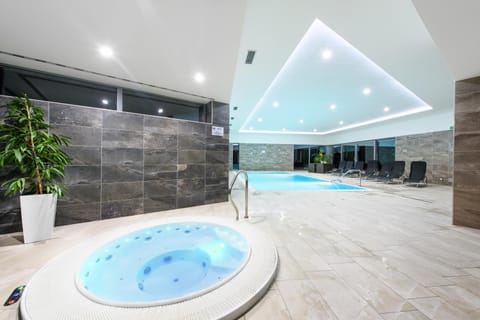 Spa and wellness centre/facilities, Swimming pool
