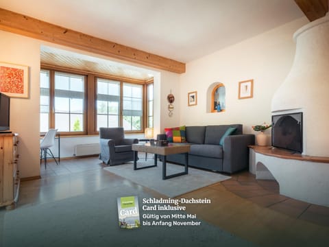 Living room, Seating area, Evening entertainment