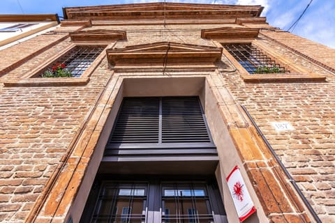 Property building, Facade/entrance