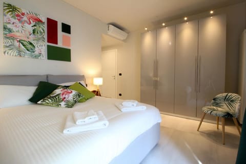 Parrots & Palms Apartment in Bordighera