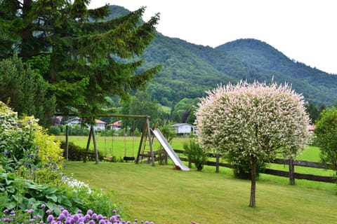 Ferienwohnungen Haus Monika Apartment in Aschau im Chiemgau