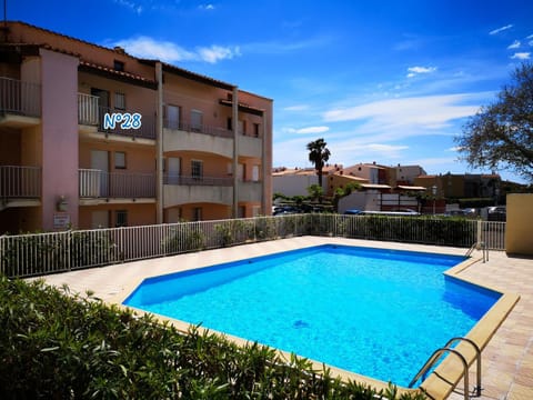 Property building, Pool view, Swimming pool