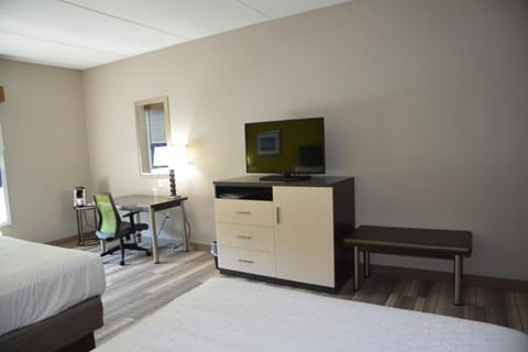 Holiday Inn Express & Suites Caryville by IHG Hotel in Caryville