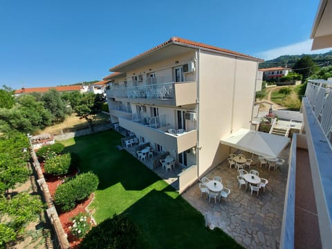 Inner courtyard view