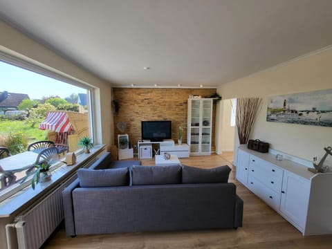 FeWo Dünengras mit Terrasse und Strandkorb Apartment in Lubeck