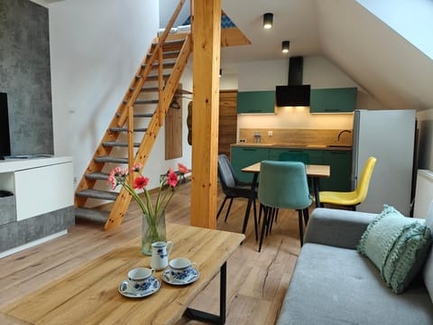 Living room, Dining area