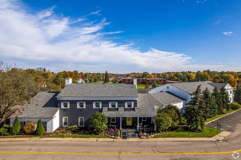 Property building, Day, Neighbourhood, Street view