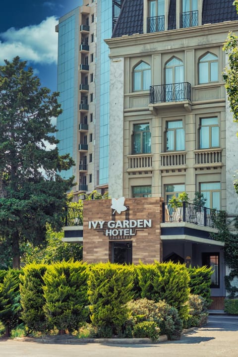 Property building, Day