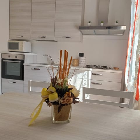 LITTLE FLOWER Apartment in Domaso