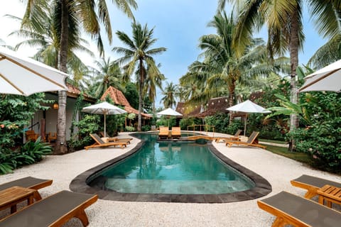 Day, Natural landscape, Garden, Garden view, Pool view, Swimming pool, sunbed