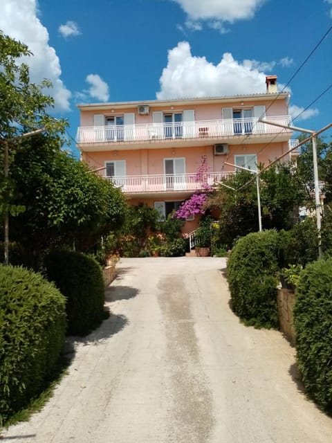 Apartmani Nado Majica Apartment in Šibenik-Knin County, Croatia
