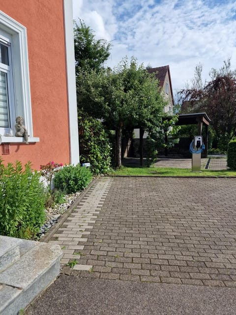 Property building, Street view