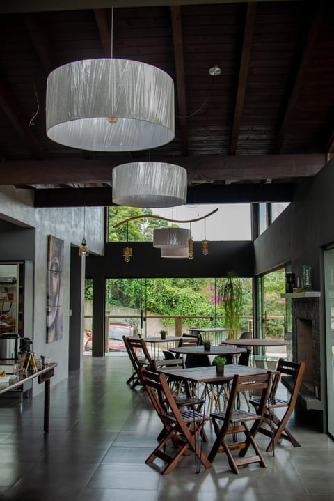 Property building, Restaurant/places to eat, Breakfast