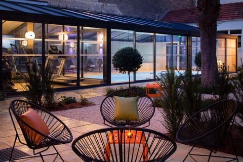 Garden, Swimming pool