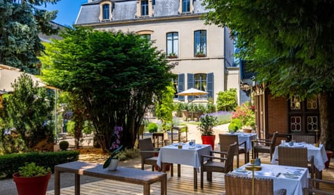 Patio, Restaurant/places to eat, Garden, Balcony/Terrace