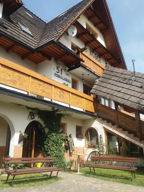 Property building, Patio, Facade/entrance, Day, Garden, View (from property/room), Balcony/Terrace, Garden view