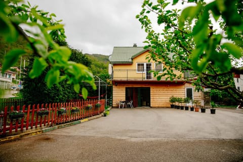 Property building, Facade/entrance, Garden view