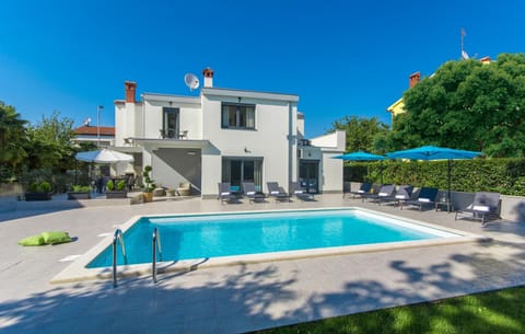 Villa Ana 1863 House in Poreč