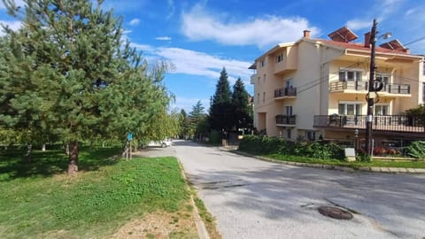 Petrograd Apartment in Bitola