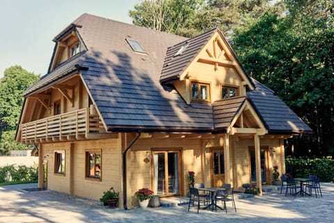 Facade/entrance, Day