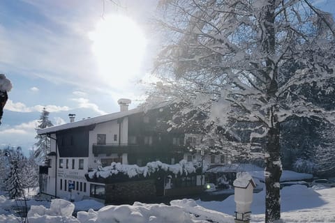 Property building, Winter