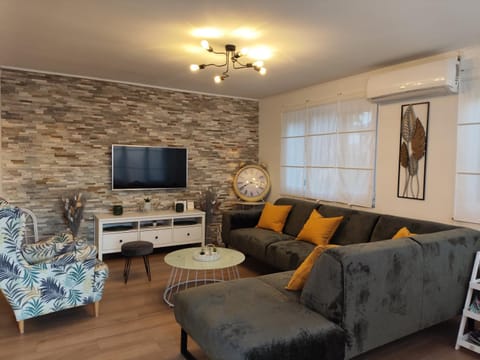 Luka Villa in Šibenik-Knin County, Croatia