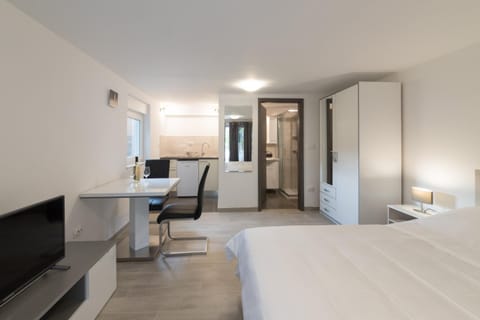 Communal lounge/ TV room, TV and multimedia, Photo of the whole room