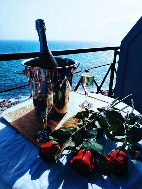 View (from property/room), Balcony/Terrace, Sea view