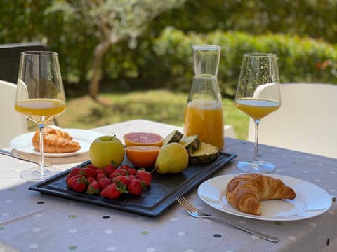 Food and drinks