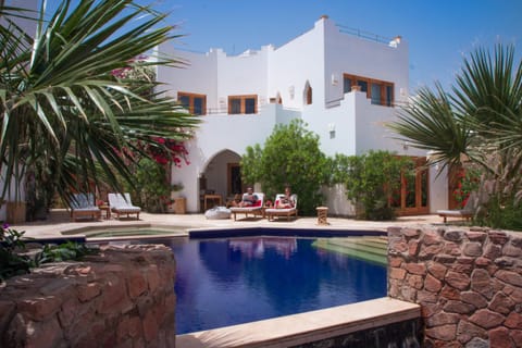 Property building, Garden, Pool view