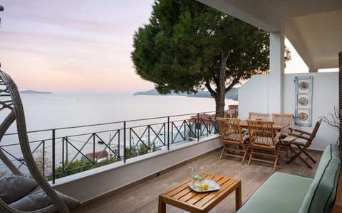 Day, Natural landscape, View (from property/room), Balcony/Terrace, Sea view