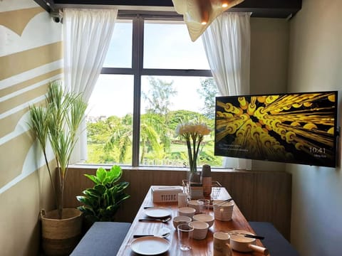 Communal lounge/ TV room, Dining area