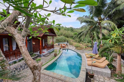 Natural landscape, Pool view, Swimming pool, Swimming pool, sunbed