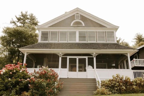 Snowvillage Inn Inn in Eaton