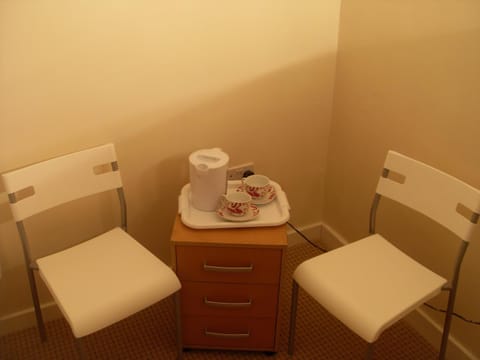 Coffee/tea facilities, Seating area