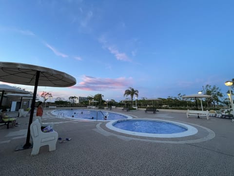 Pool view, Swimming pool