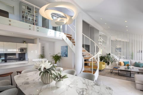 Living room, Dining area, kitchen
