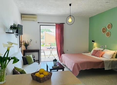 Rodakino Βay Apartment in Crete