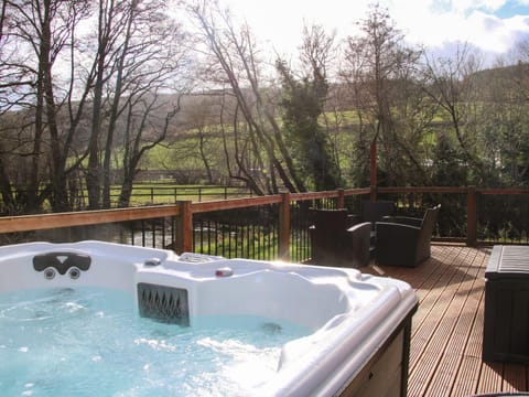 Day, Natural landscape, Hot Tub
