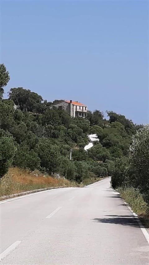 Countryside Vacation House VITEZ Apartment in Dubrovnik-Neretva County