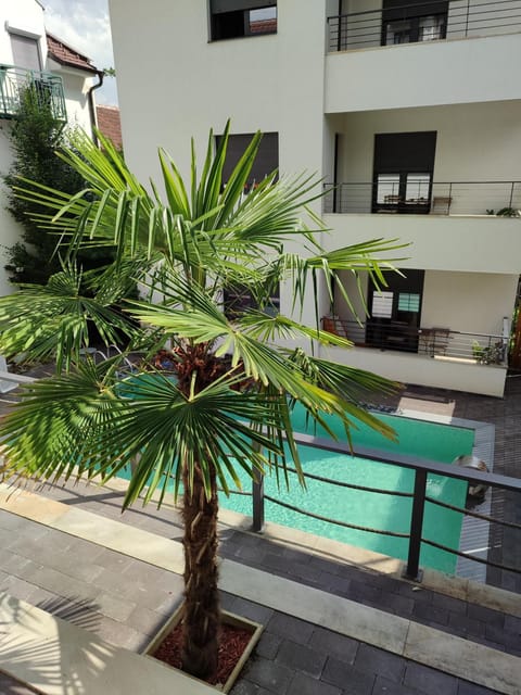 Property building, Swimming pool