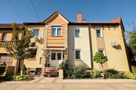 Property building, Day