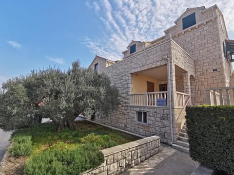 Property building, Facade/entrance, Property logo or sign, View (from property/room), Area and facilities