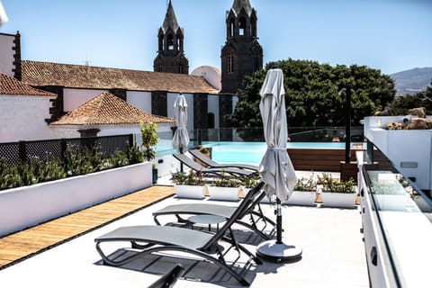Landmark view, Swimming pool, Swimming pool