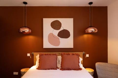Bed, Decorative detail, Bedroom