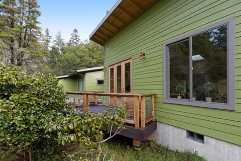 2 Bed 1 Bath Vacation home in Gold Beach House in Gold Beach
